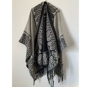 Comfy cape for cozy time!!